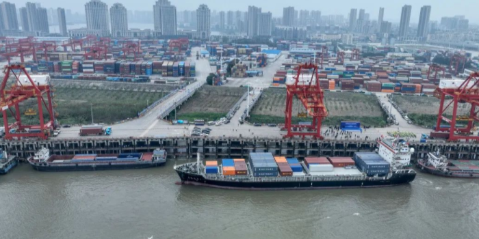 大运河宿迁段运量增添8%，，，，，，，，江阴港海铁联运破6万标箱